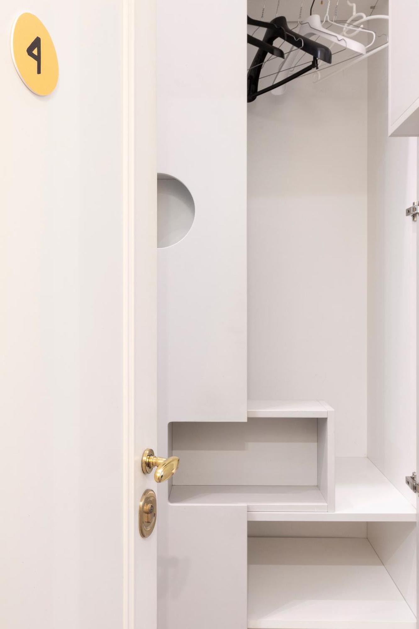 Vittore Rooms & Apartment ミラノ エクステリア 写真