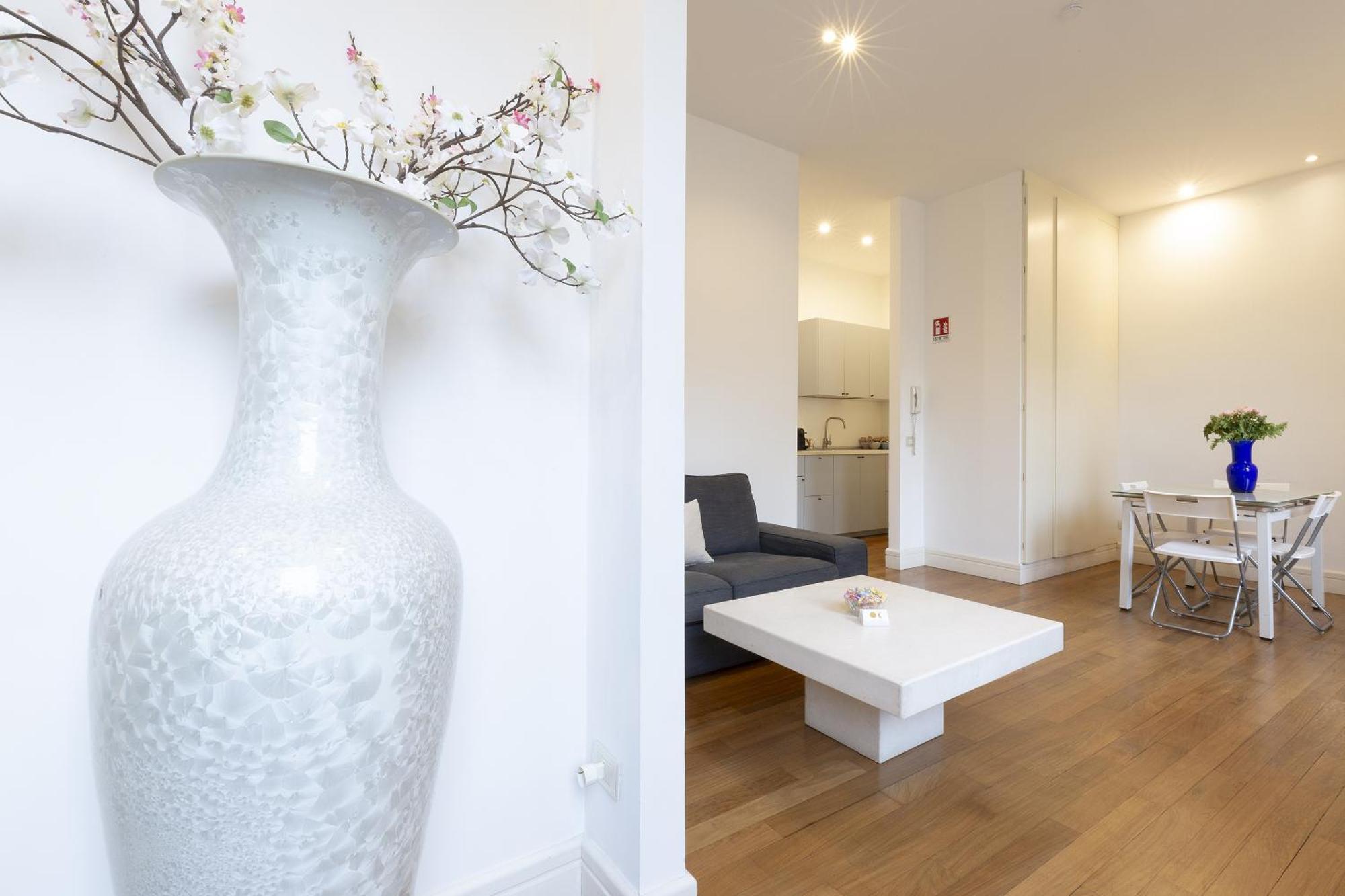 Vittore Rooms & Apartment ミラノ エクステリア 写真