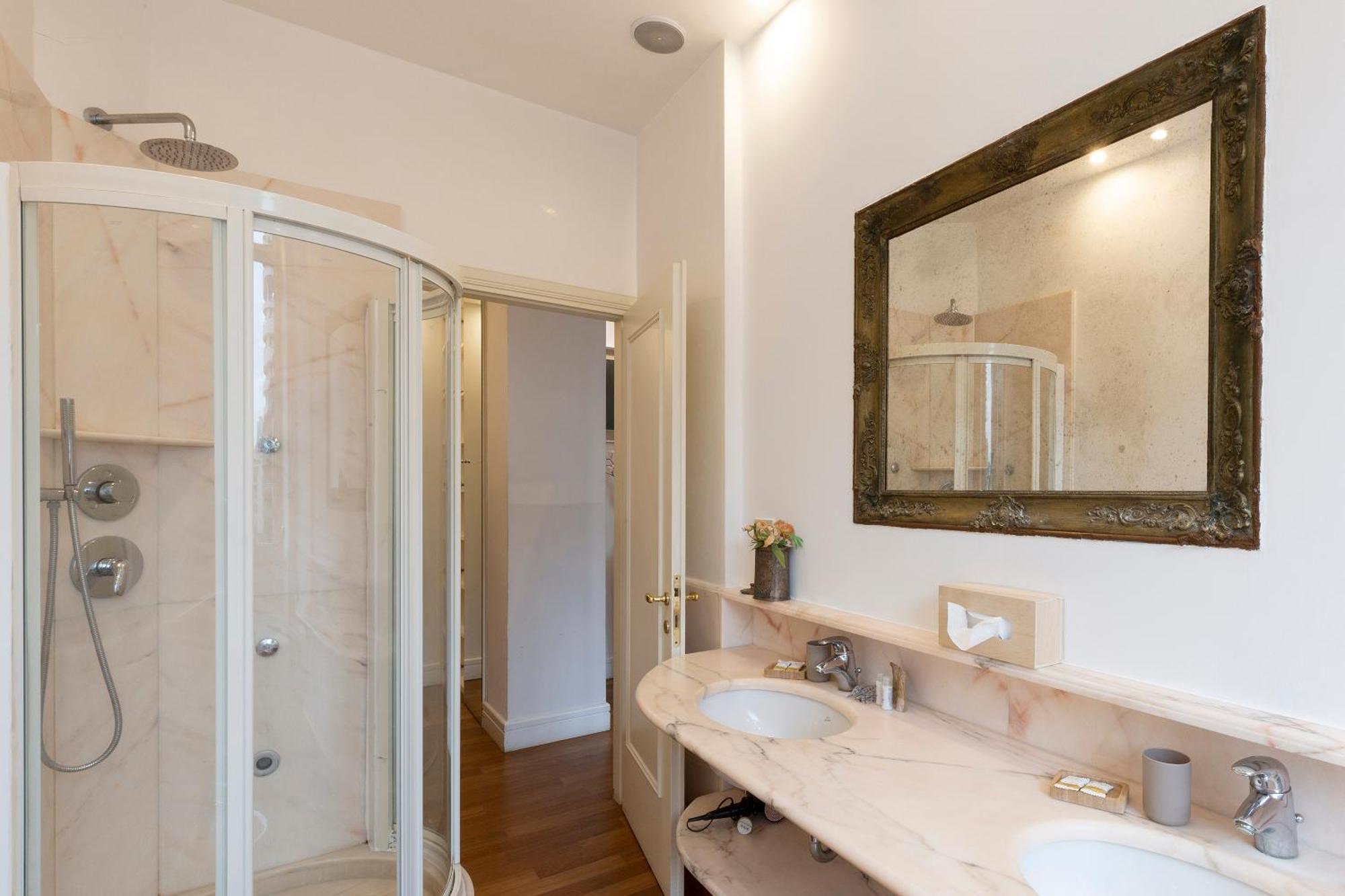 Vittore Rooms & Apartment ミラノ エクステリア 写真