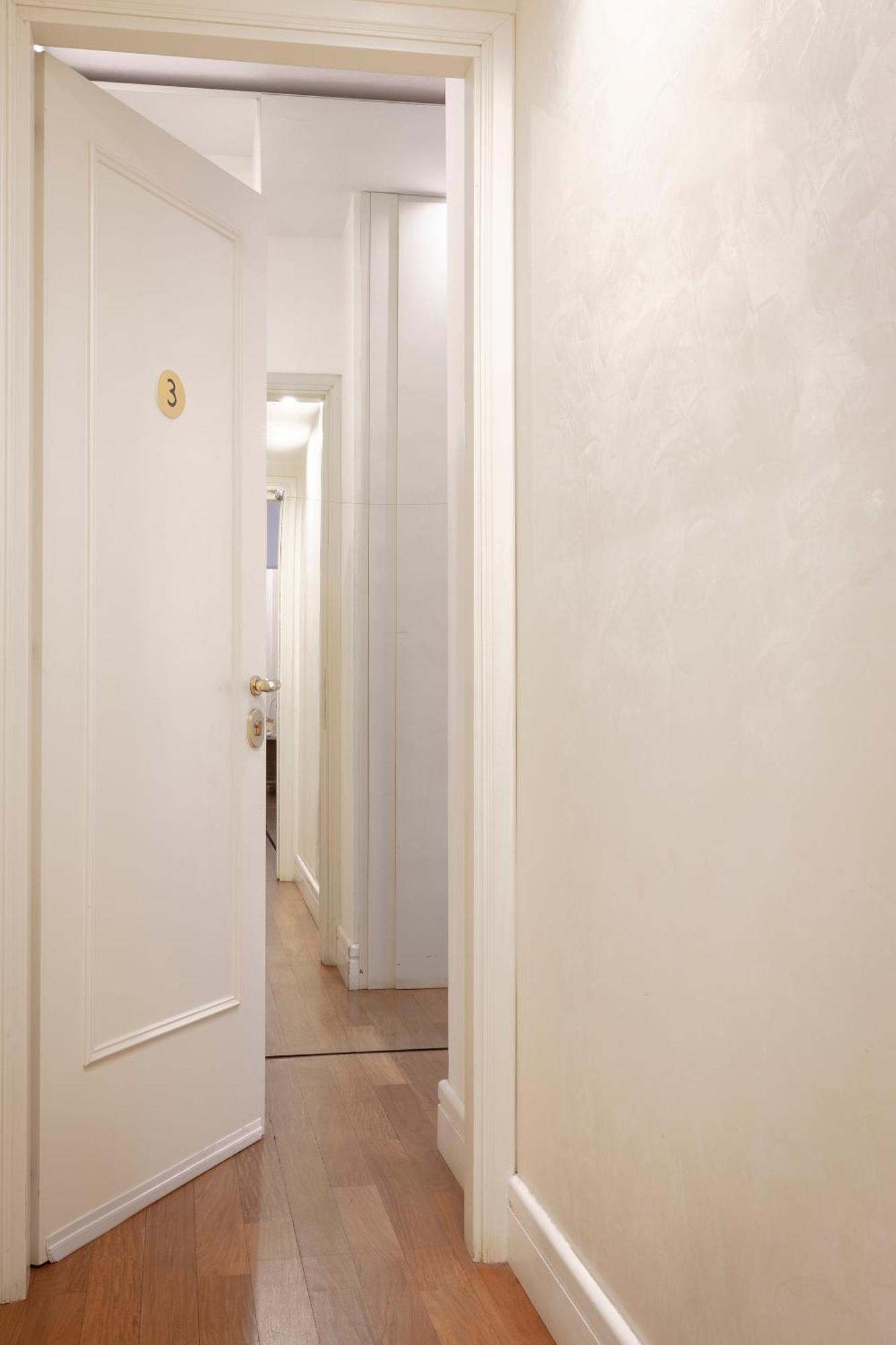 Vittore Rooms & Apartment ミラノ エクステリア 写真